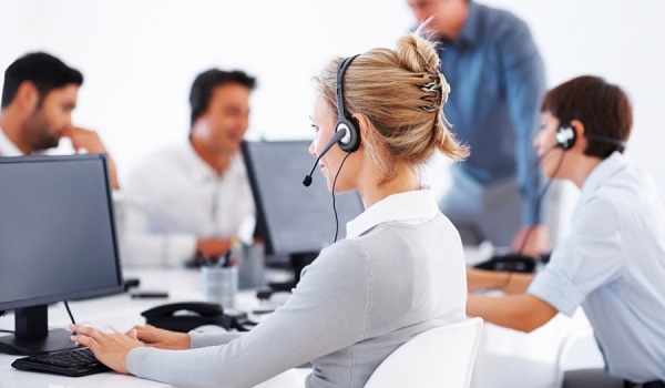 Call Center đóng vai trò đầu mối liên lạc và xử lý cuộc gọi của doanh nghiệp