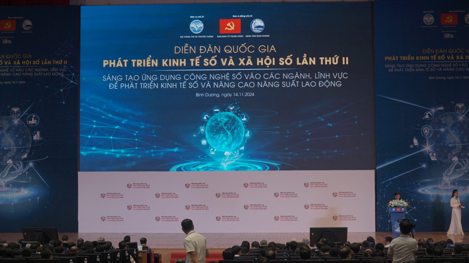 Mắt Bão One Đồng Hành Cùng Diễn Đàn Phát Triển Kinh Tế Số Và Xã Hội Số Lần Thứ II