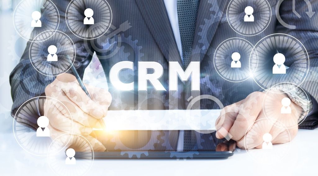 Các hệ thống CRM, ERP và nền tảng booking của doanh nghiệp BĐS yêu cầu server hoạt động ổn định